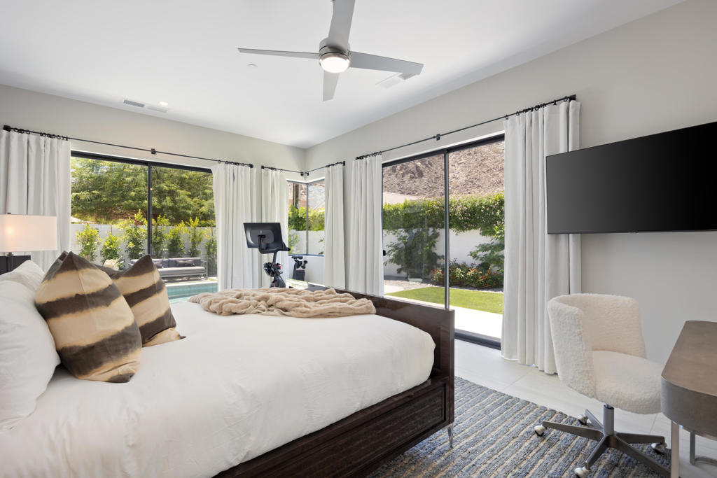 52085 Avenida Cortez