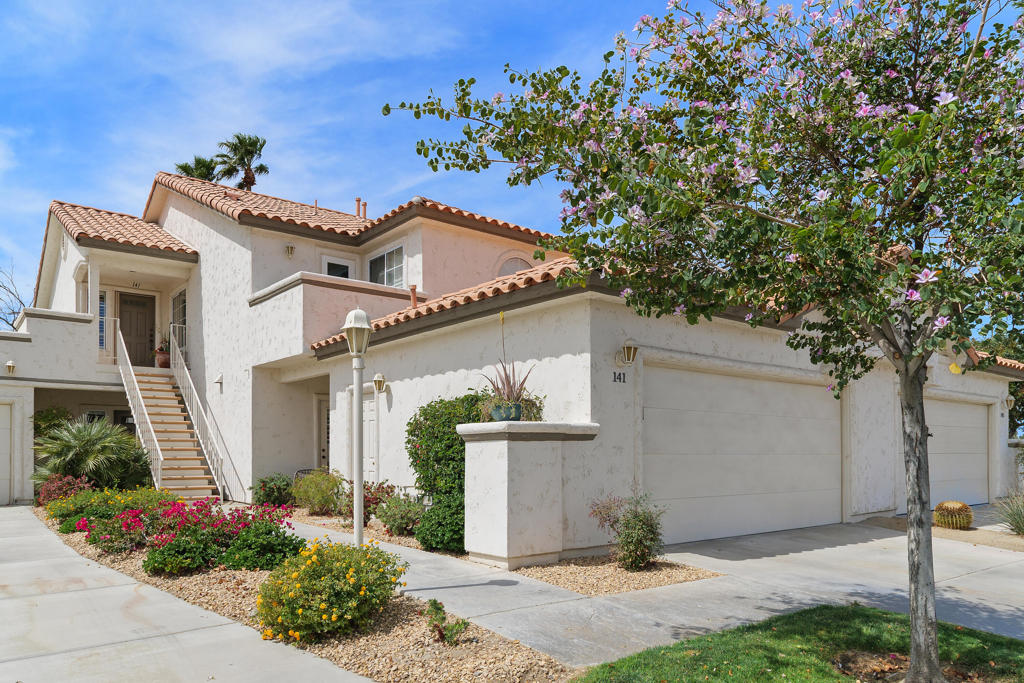 141 Desert Falls Circle