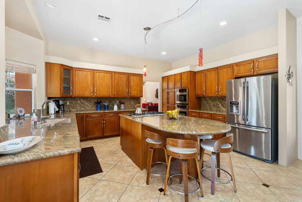 78961 Runaway Bay Drive