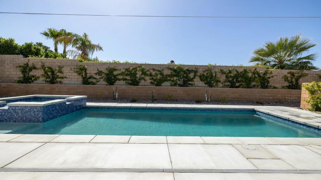 79777 Kingston Drive