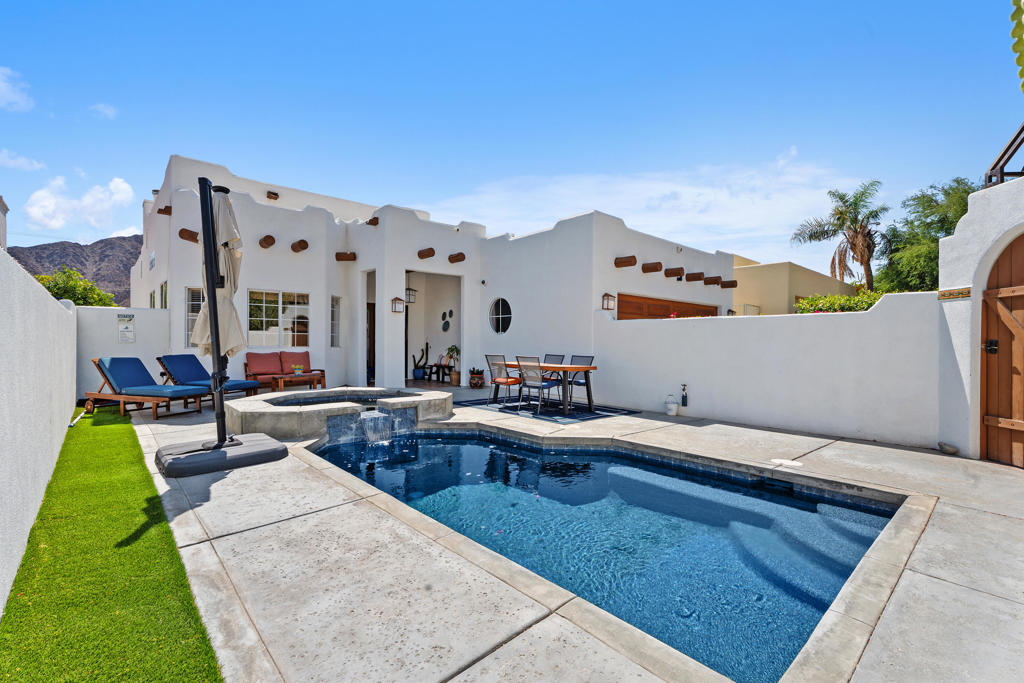 54860 Avenida Rubio