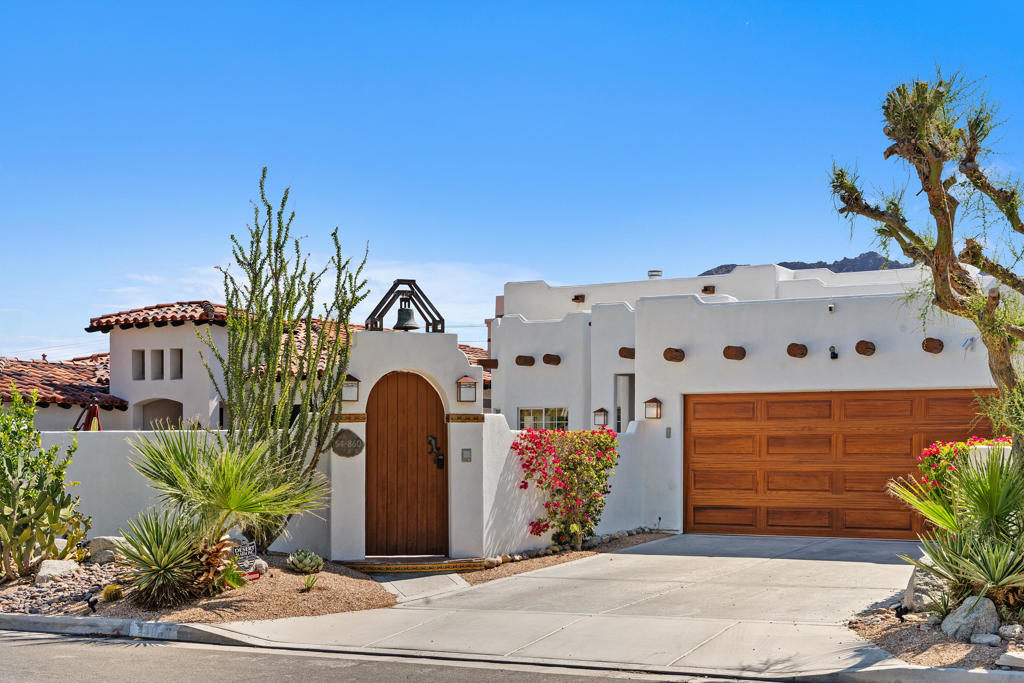 54860 Avenida Rubio