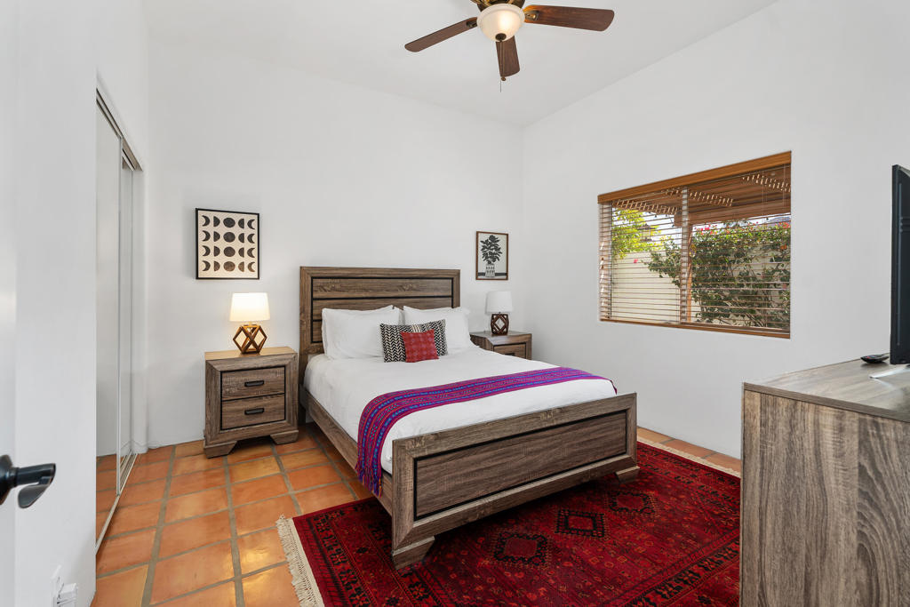 54860 Avenida Rubio