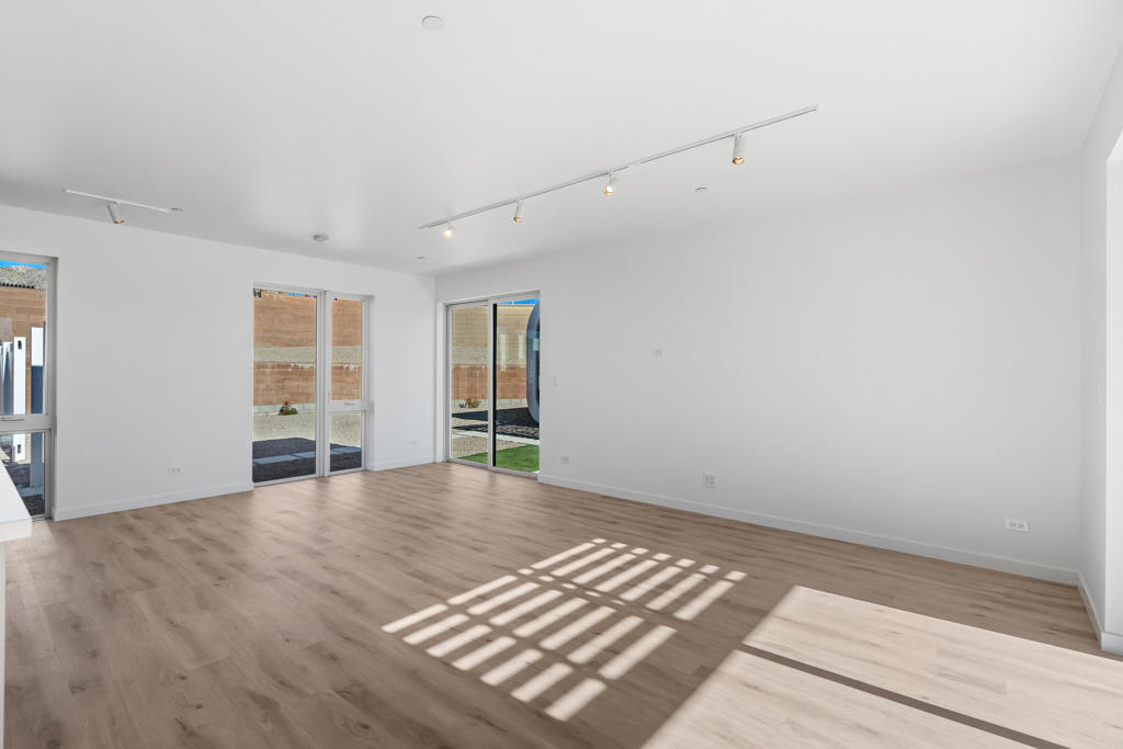 68645 Ridge Crest Way