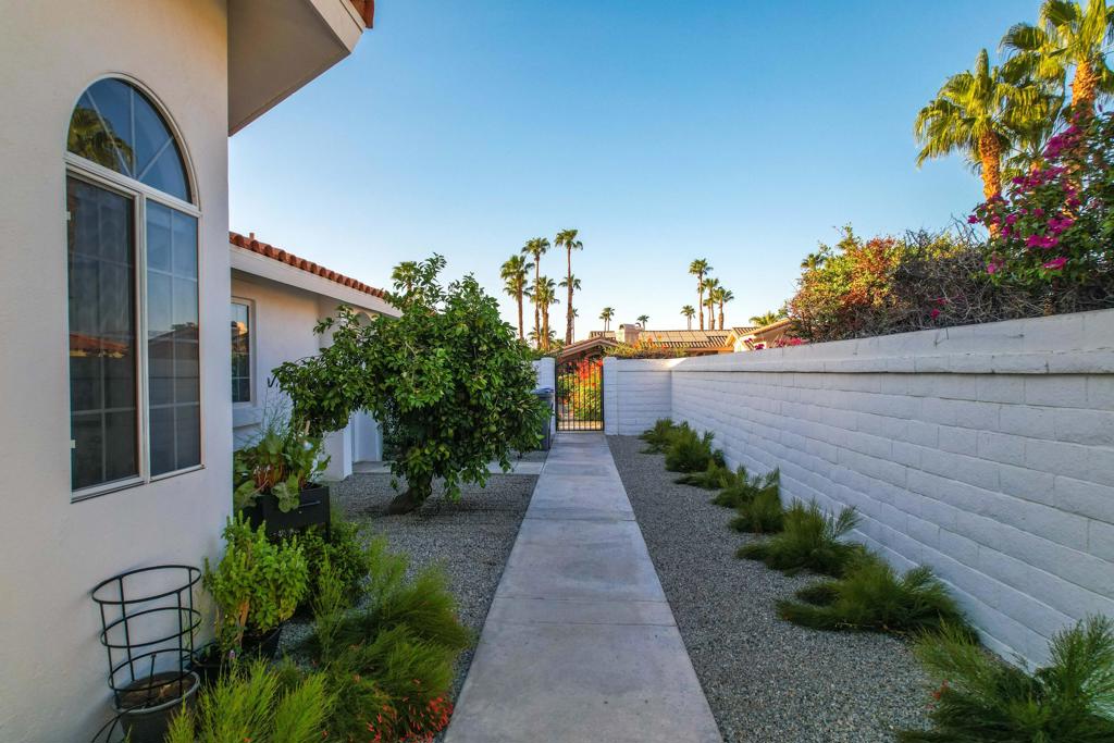 74797 S Cove Drive
