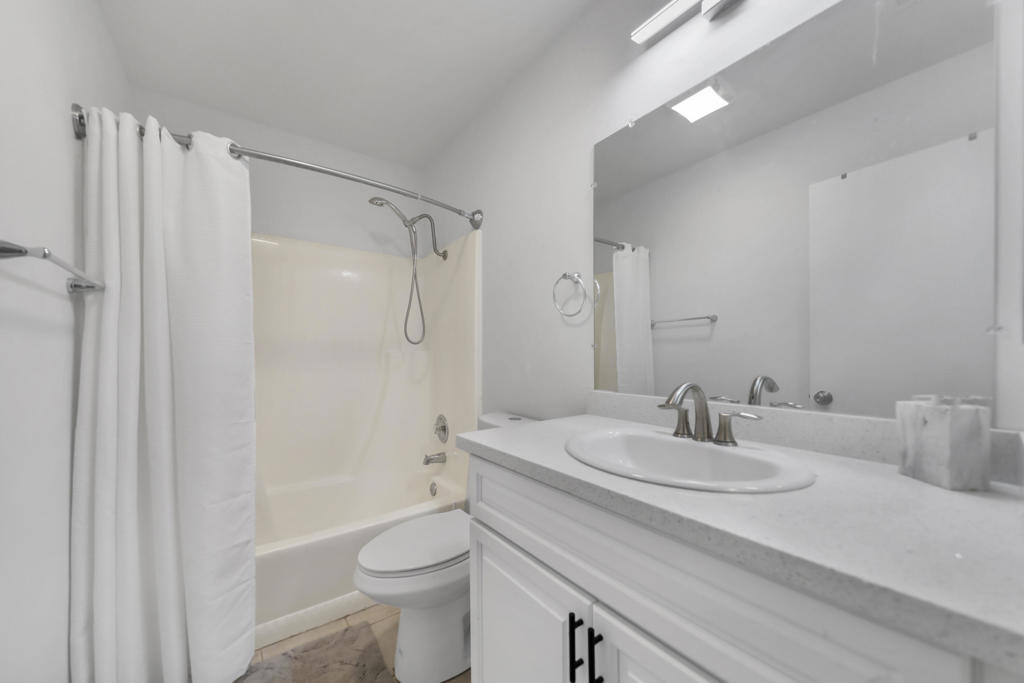 76567 New York Avenue