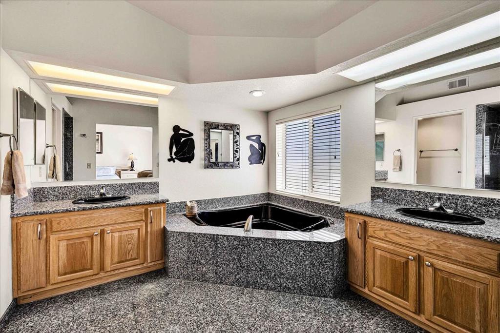 465 N Desert Falls Drive