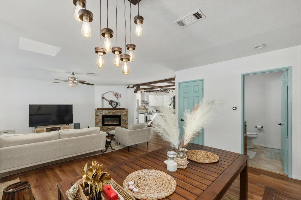 52790 Avenida Obregon