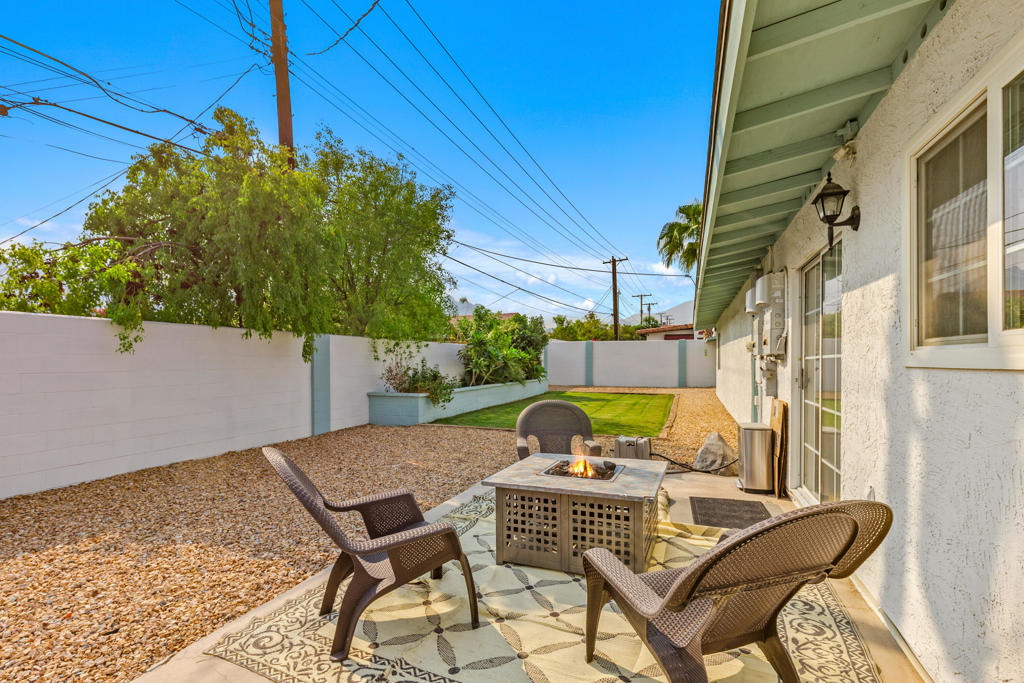 52790 Avenida Obregon
