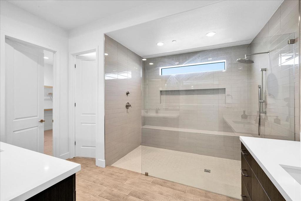 49901 Crescent Passage
