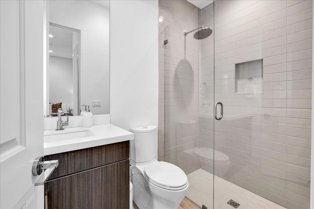 49901 Crescent Passage