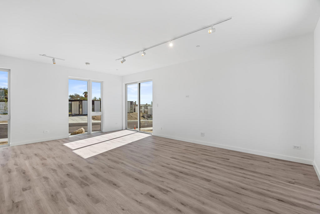 13837 Scenic Crest Circle