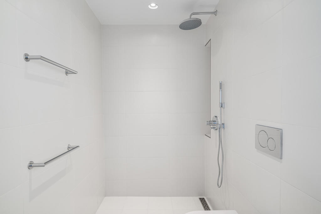 13837 Scenic Crest Circle