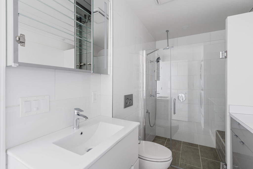 13837 Scenic Crest Circle