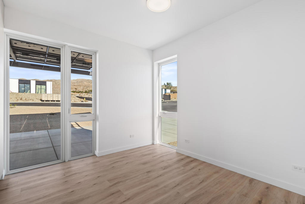 13837 Scenic Crest Circle