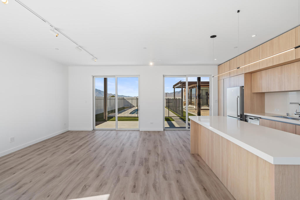 13841 Scenic Crest Circle