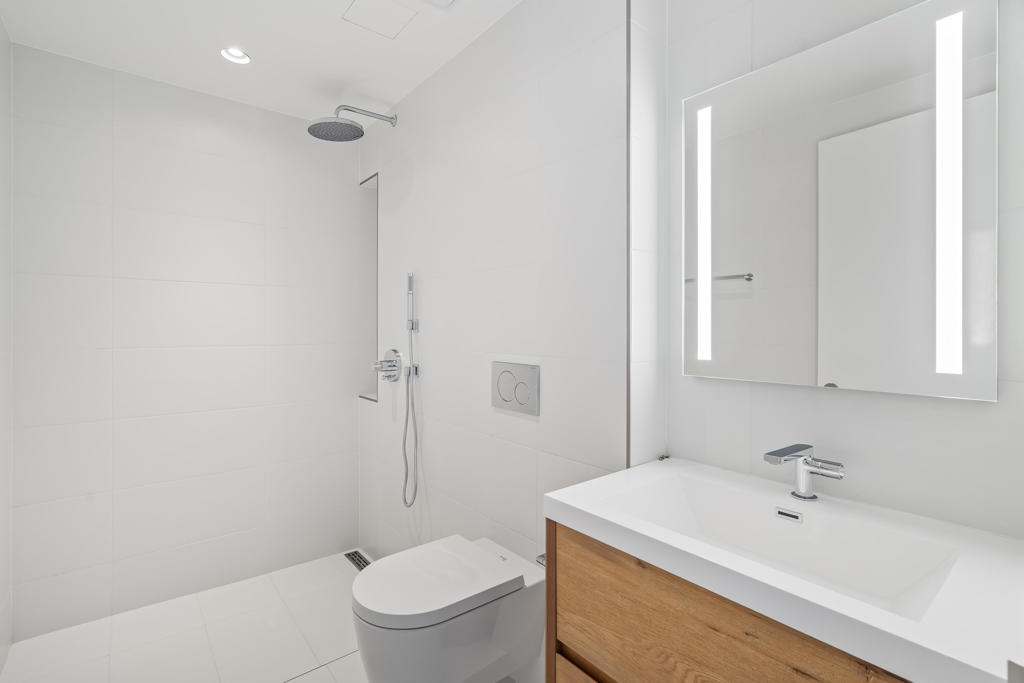 13841 Scenic Crest Circle