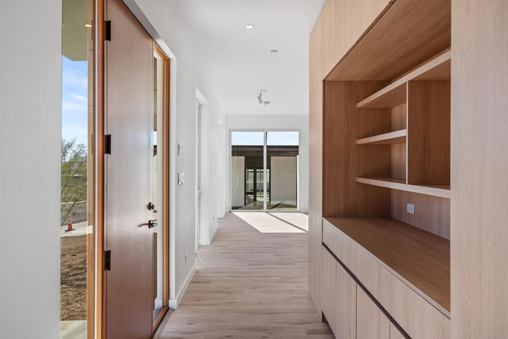 13841 Scenic Crest Circle