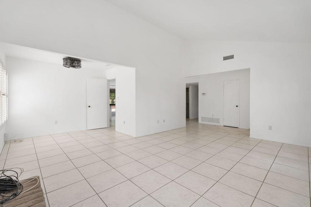 82601 Doolittle Drive