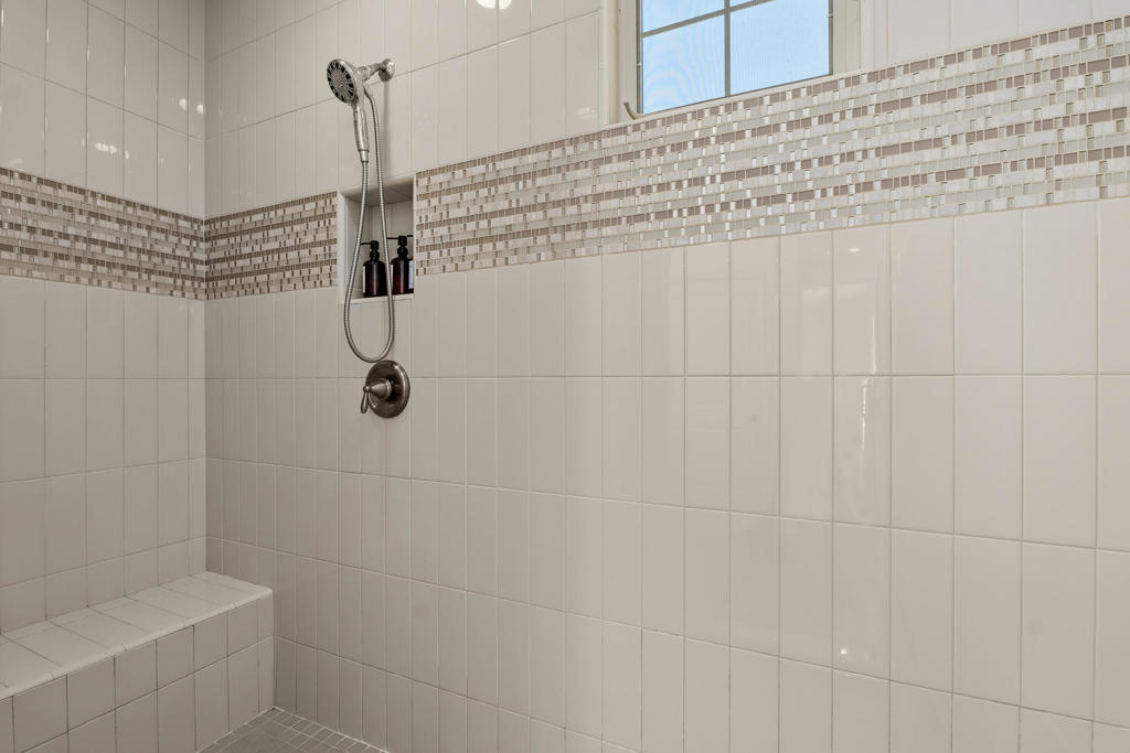 80495 Whisper Rock Way