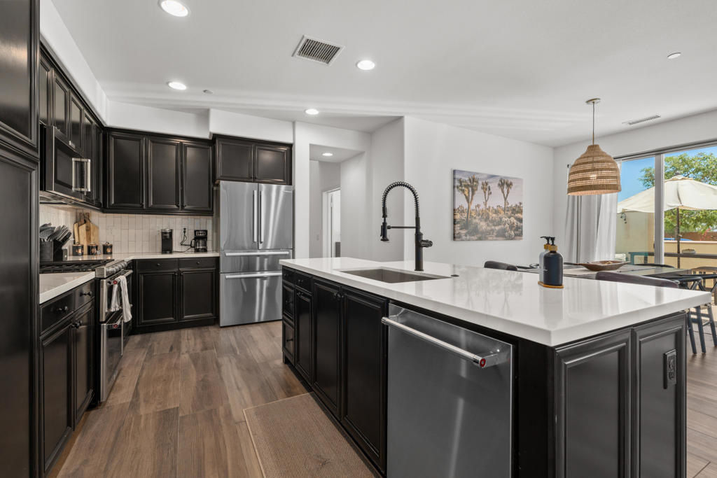 80495 Whisper Rock Way