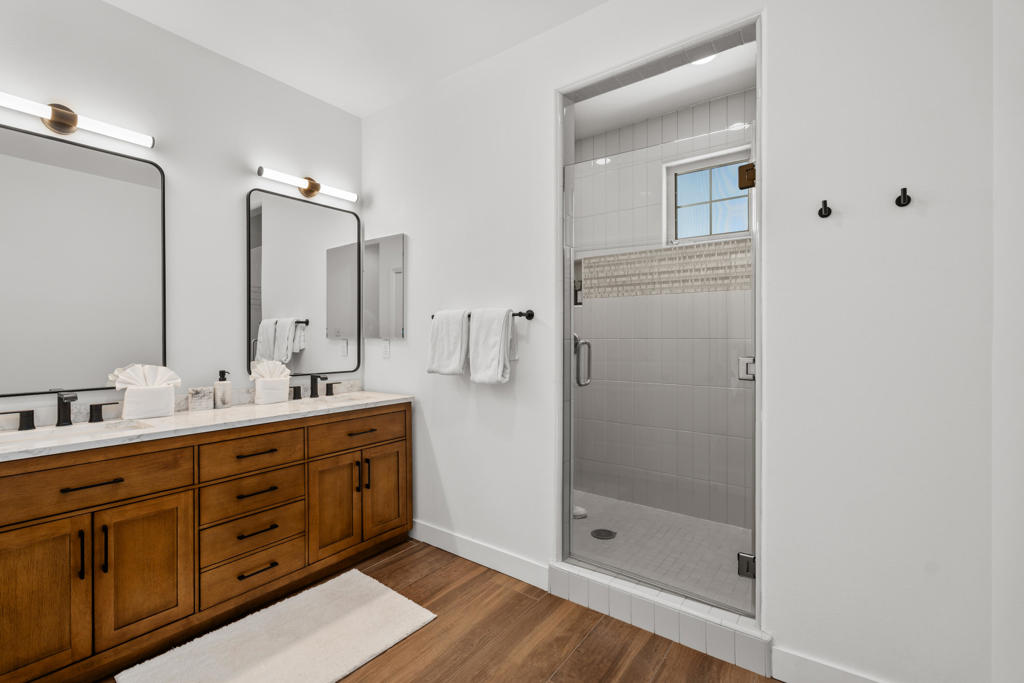 80495 Whisper Rock Way