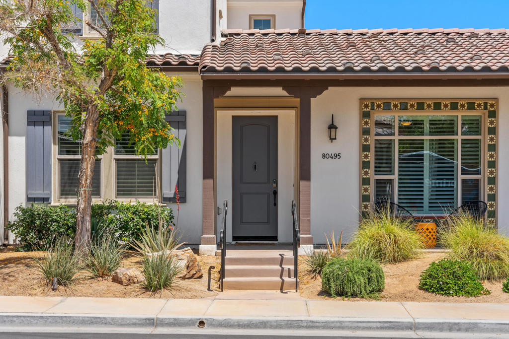 80495 Whisper Rock Way