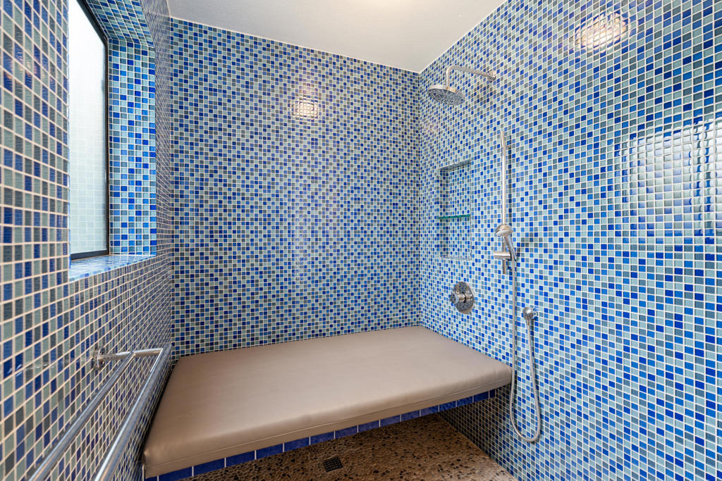 72596 Beavertail Street