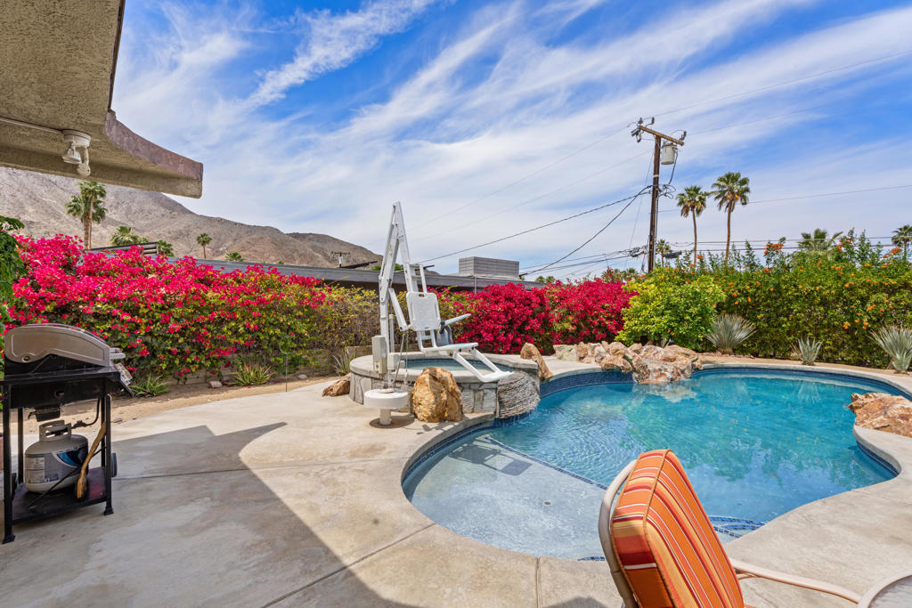 72596 Beavertail Street