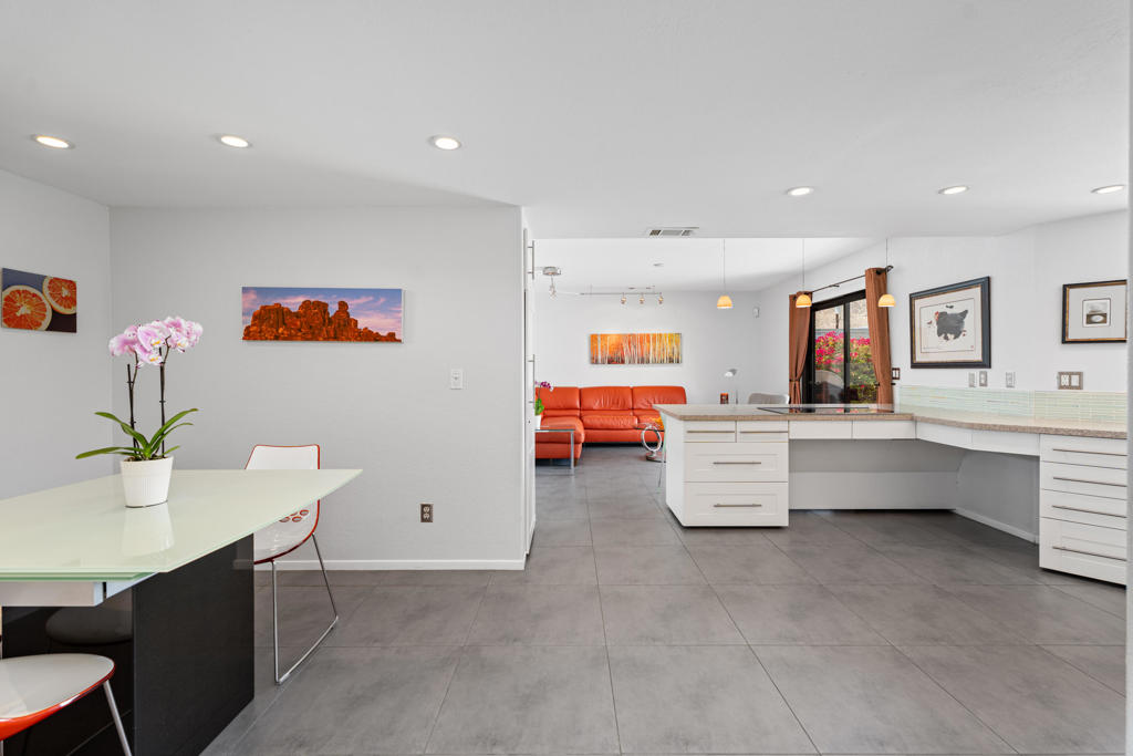 72596 Beavertail Street