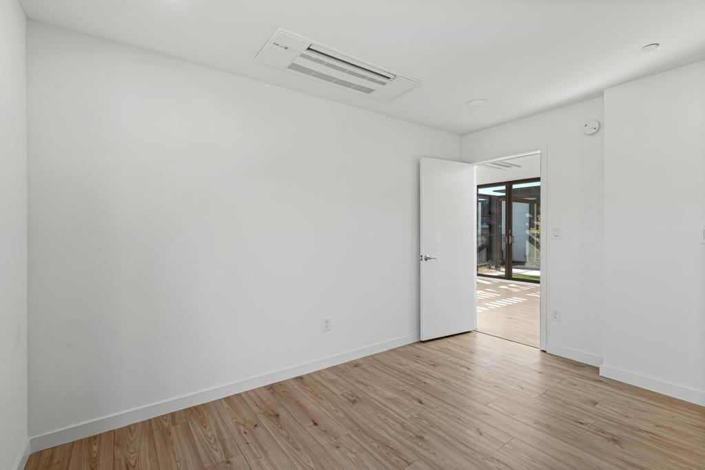 13852 Scenic Crest Circle