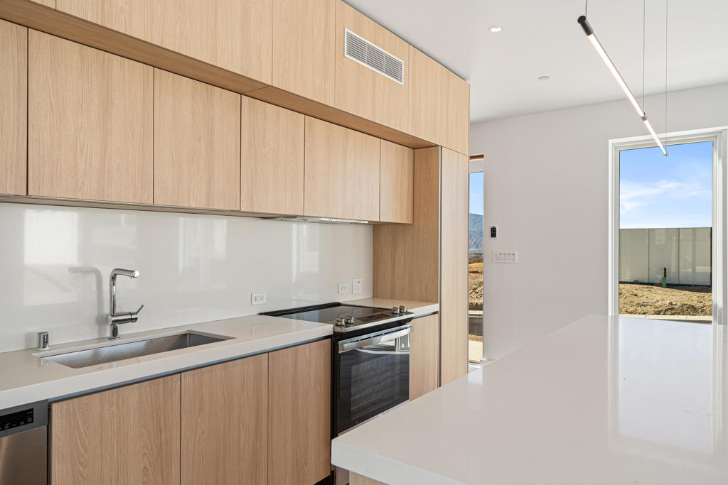 13852 Scenic Crest Circle