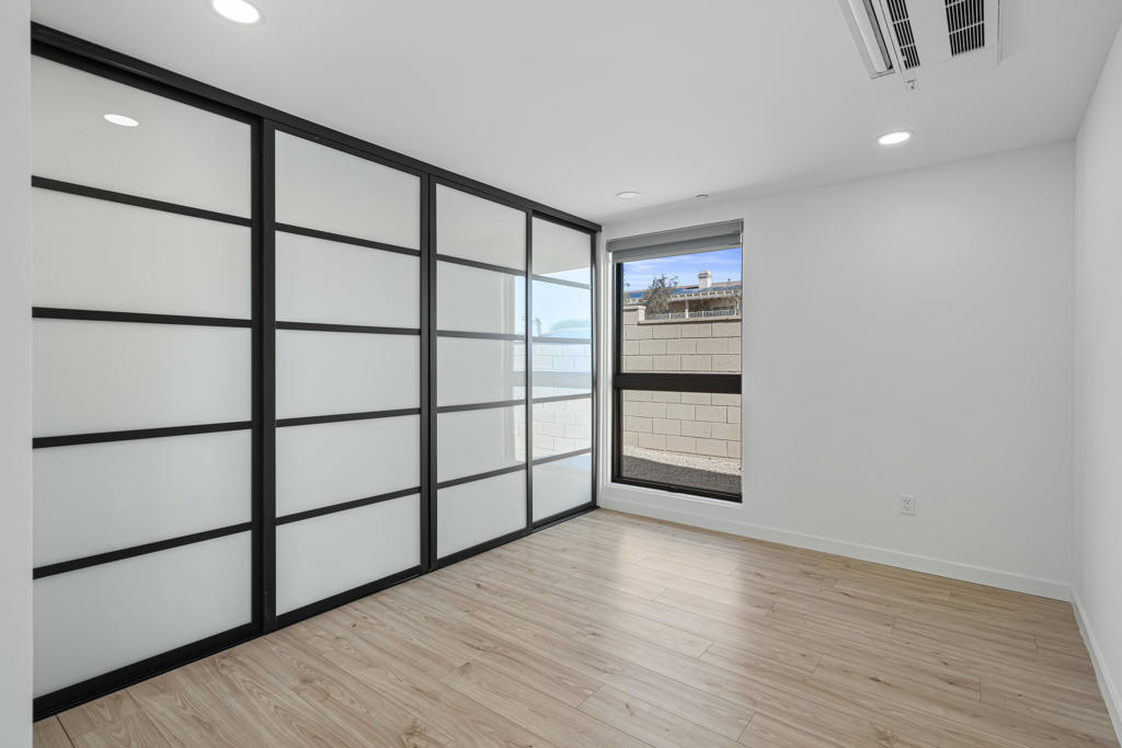 13852 Scenic Crest Circle