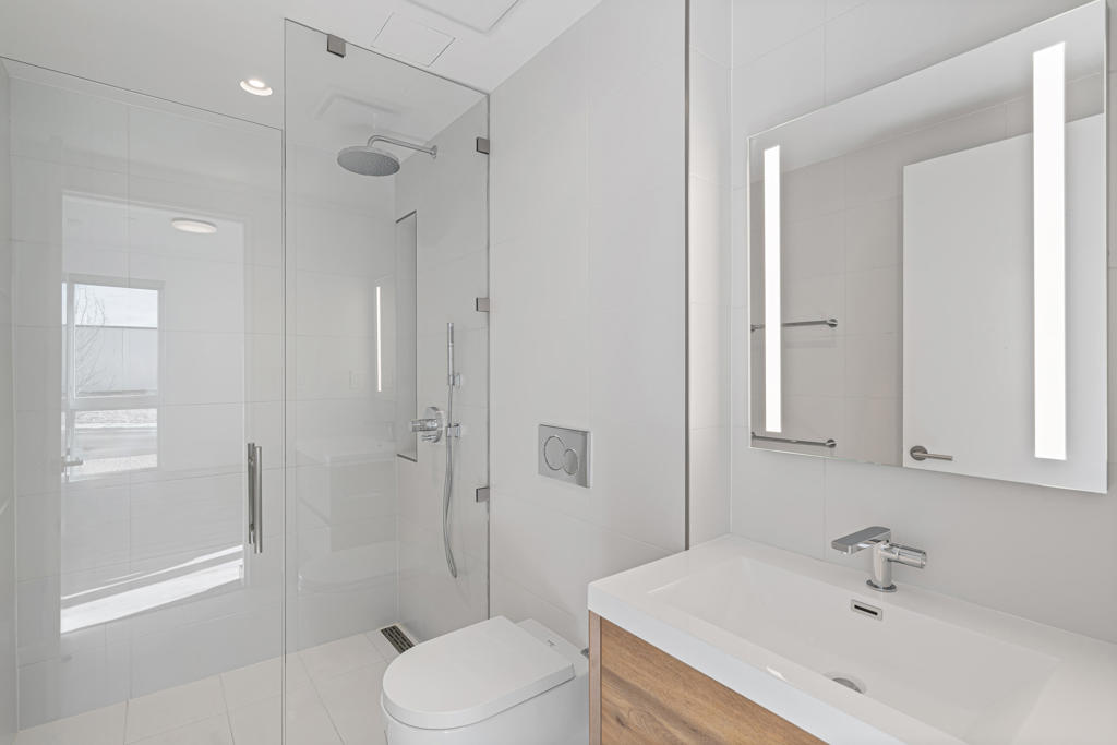 13852 Scenic Crest Circle