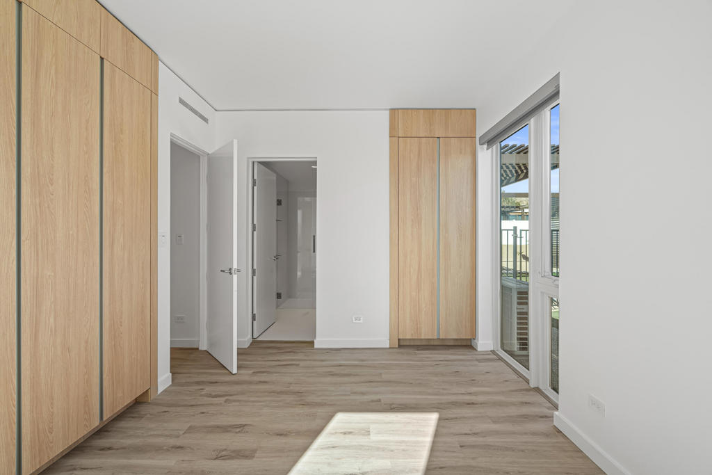 13852 Scenic Crest Circle