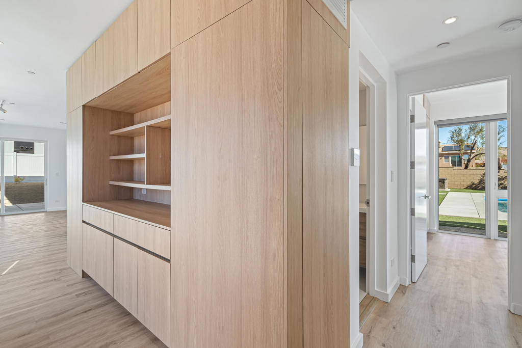 13852 Scenic Crest Circle