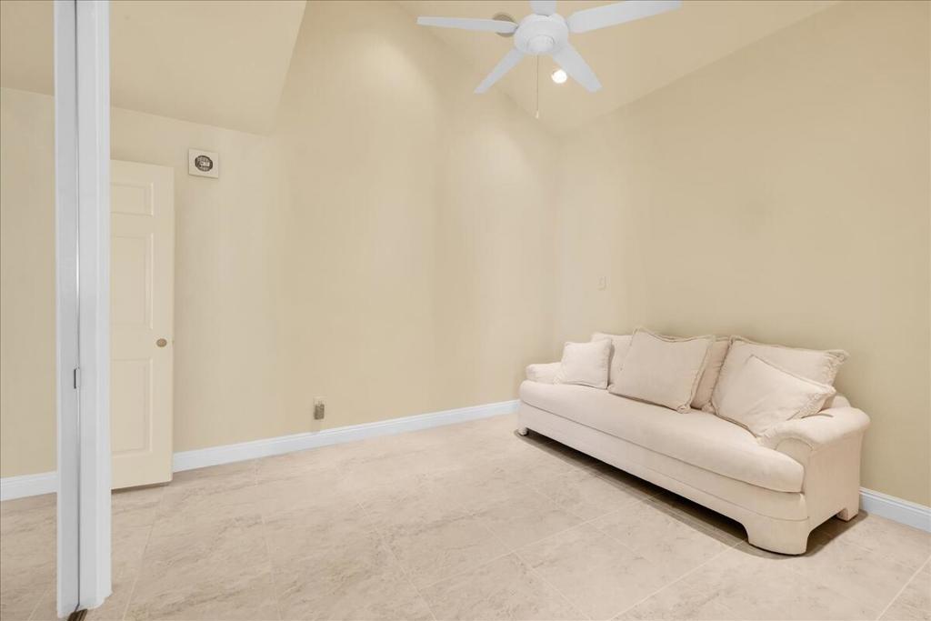 39 Santo Domingo Drive