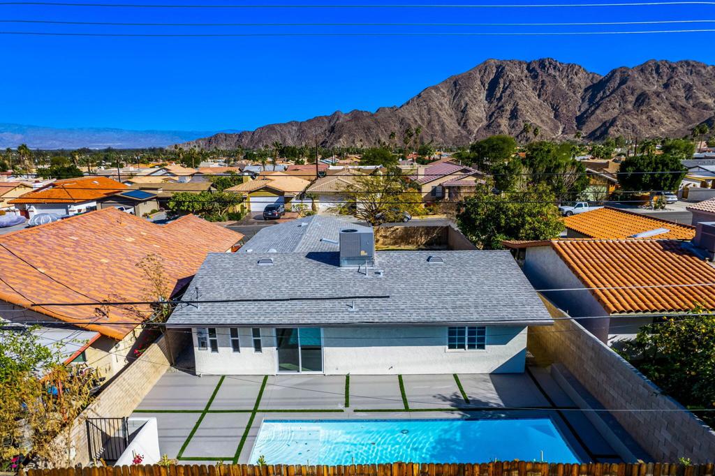 52885 Avenida Carranza