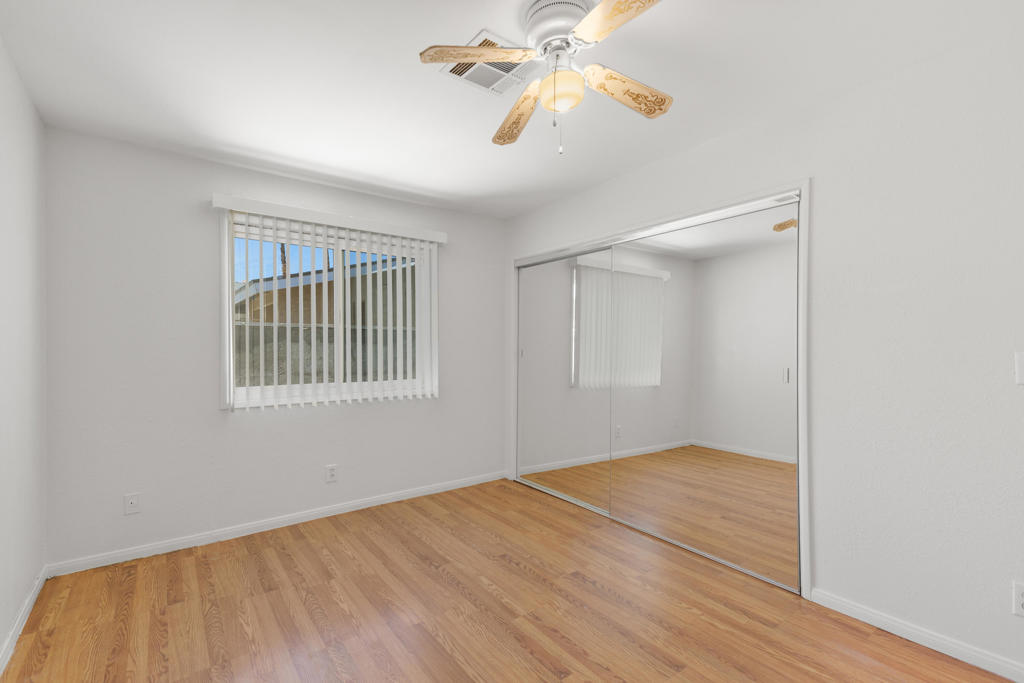 73090 San Nicholas Avenue