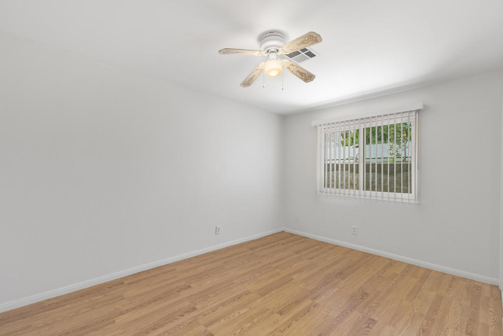 73090 San Nicholas Avenue