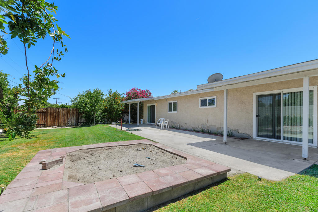 73090 San Nicholas Avenue