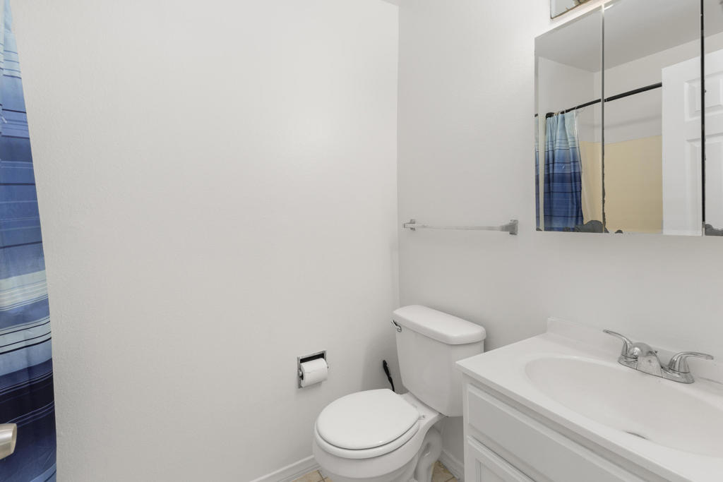 73090 San Nicholas Avenue