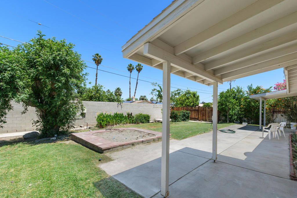 73090 San Nicholas Avenue