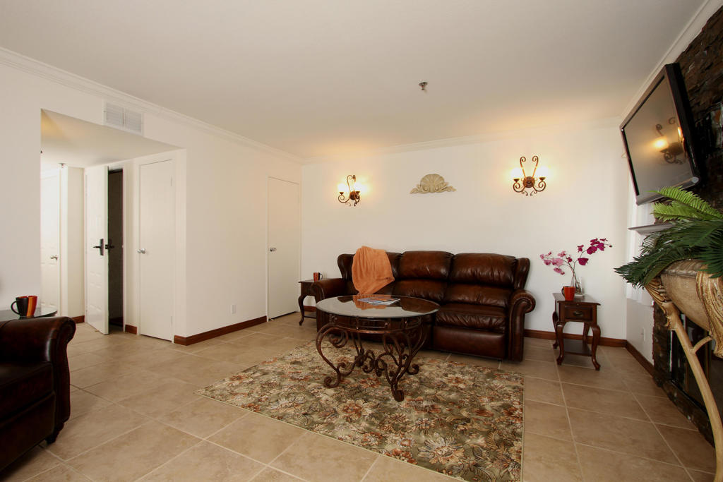 43376 Cook Street 91