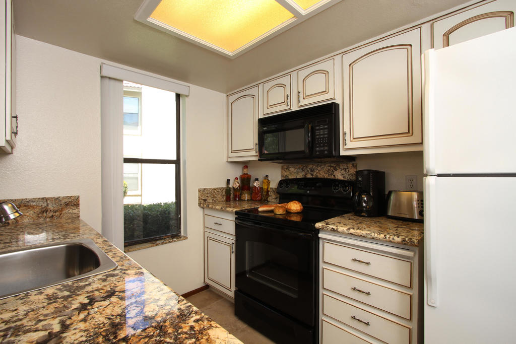 43376 Cook Street 91