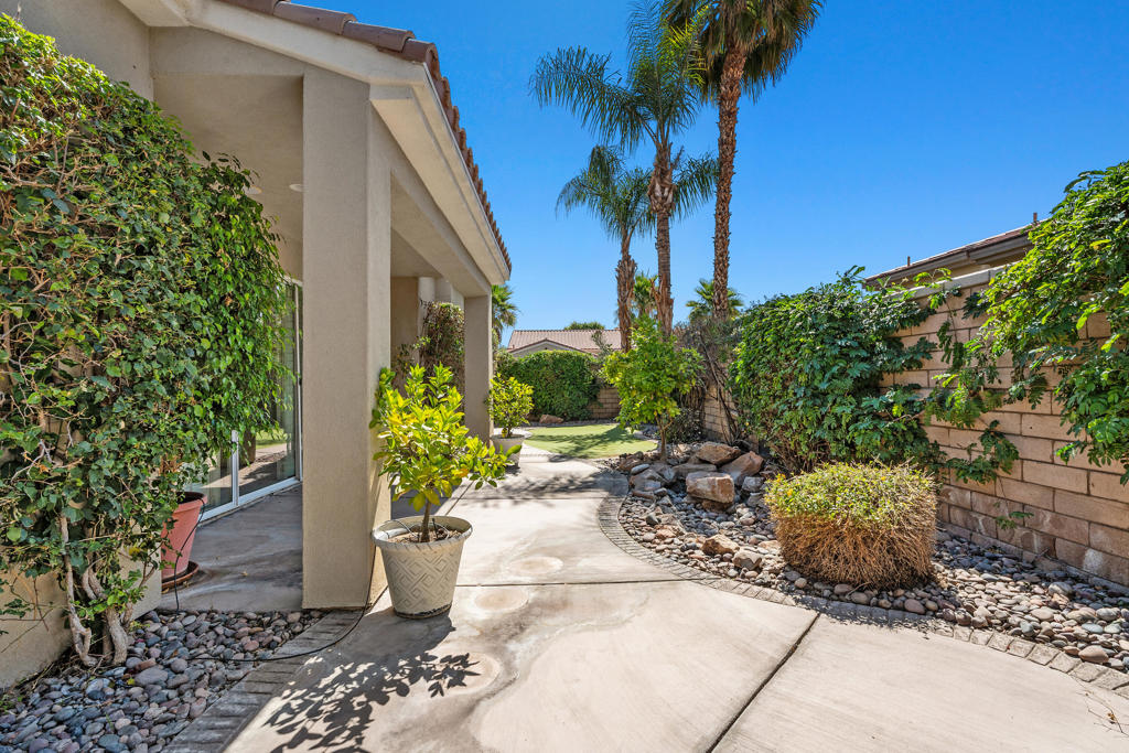 77 Clavel Court