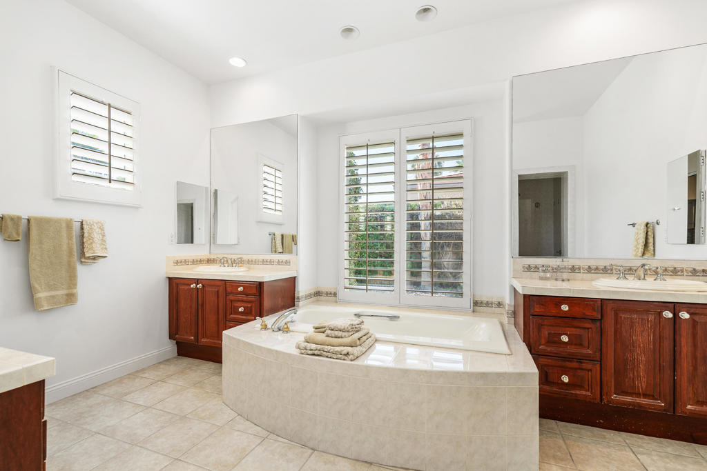 77 Clavel Court