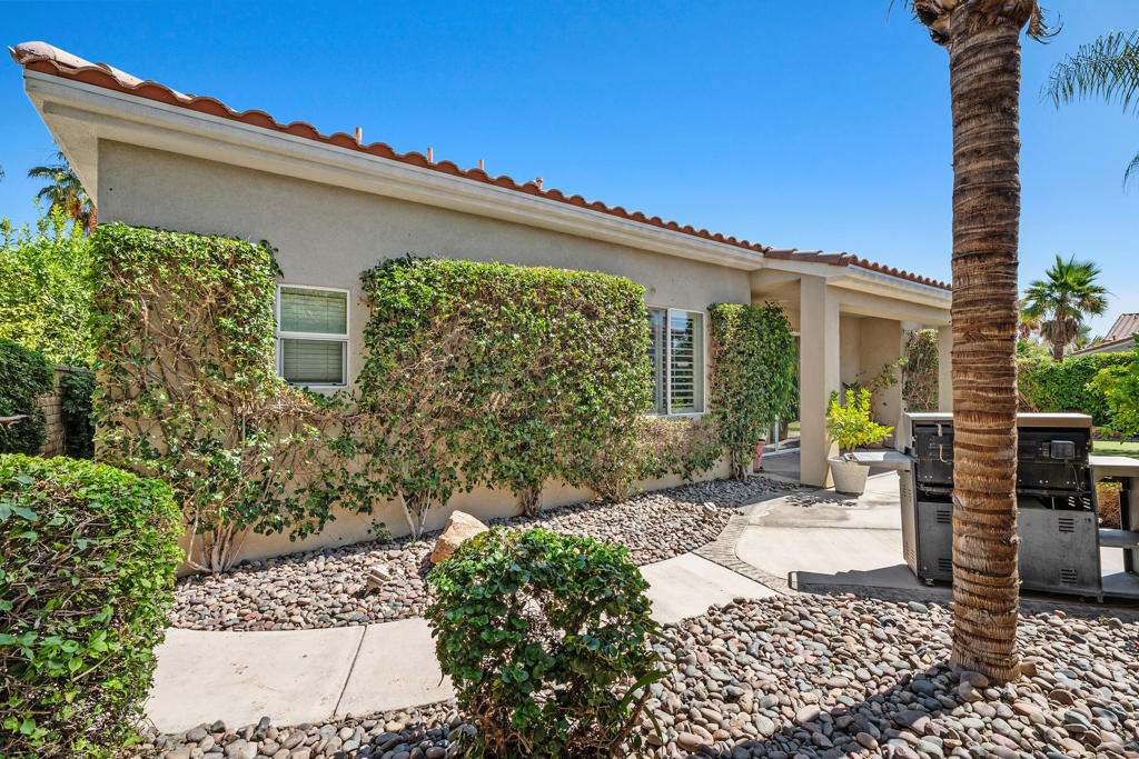 77 Clavel Court