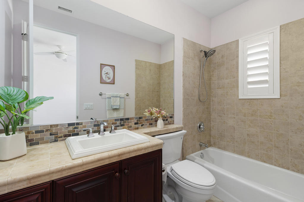78482 Bent Canyon Court