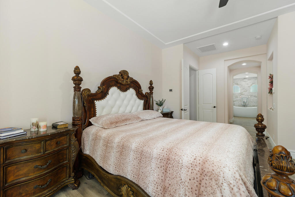78482 Bent Canyon Court